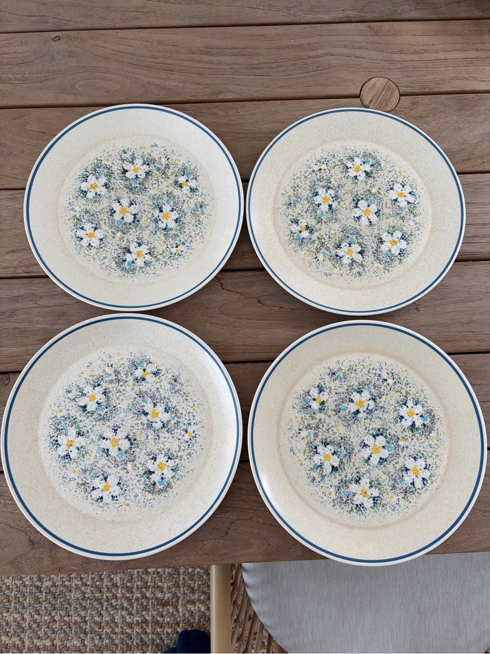 Lenox Cream Dewdrop Dinner Plates with Blue Rim and Floral Center - Set of 4